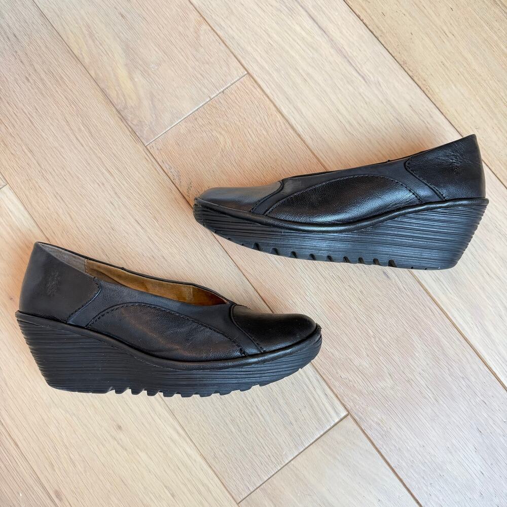 Fly London Yani Black Leather Suede Wedge Shoes Women’s Size 39